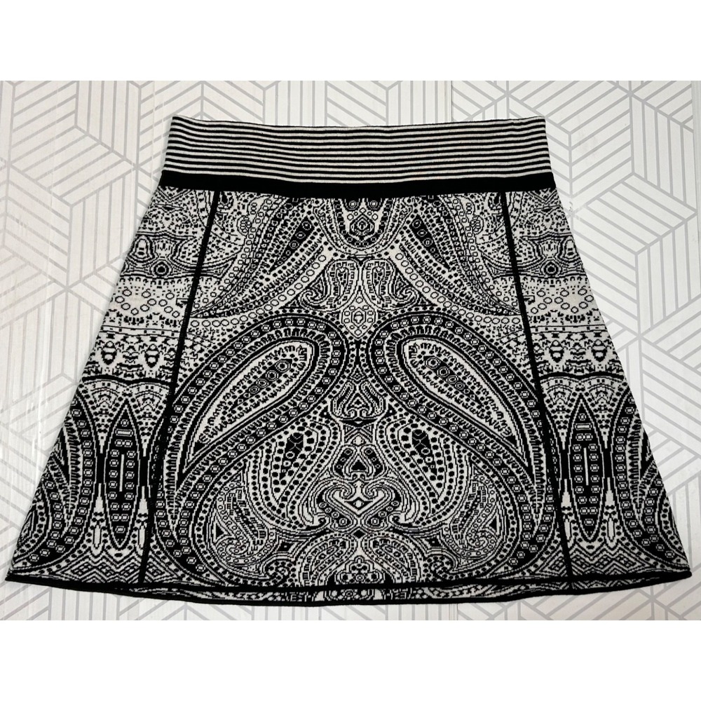 Title Nine Knit Skirt Women's‎ Size M Black White Paisley Winter Sweater Skirt x